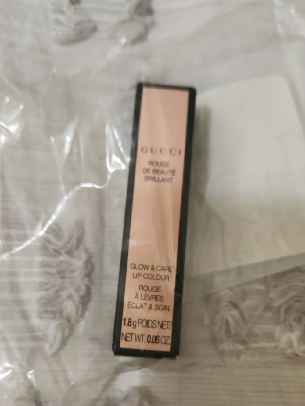 NWT, Gucci Glow & Care Lip Colour